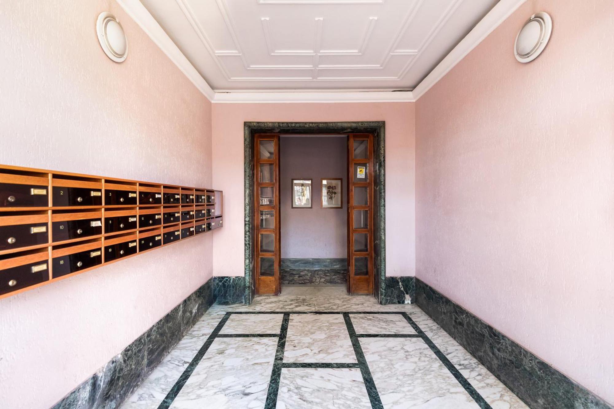 Cozy Apartment Gianicolense 3Bdr Рим Экстерьер фото
