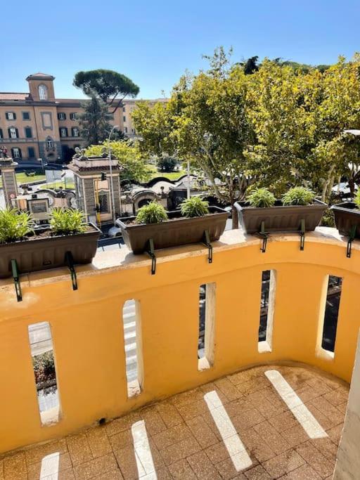 Cozy Apartment Gianicolense 3Bdr Рим Экстерьер фото